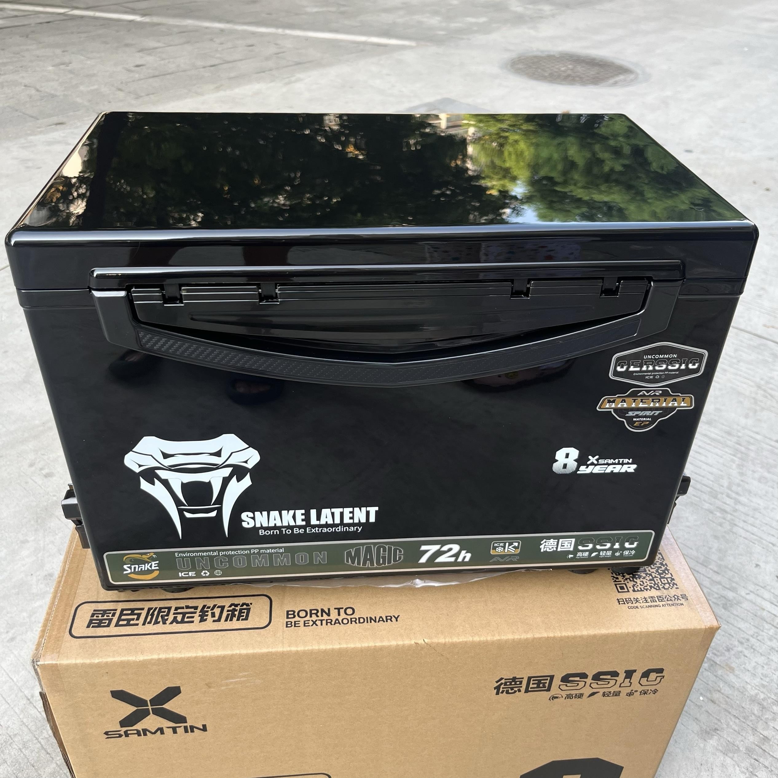 RYSON'S 8TH ANNIVERSARY FISHING BOX XR2900E CARBON FIBRE TEXTURE LINE